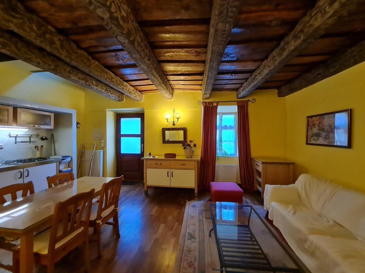 Magic Central Attic Apartment Praga Exterior foto